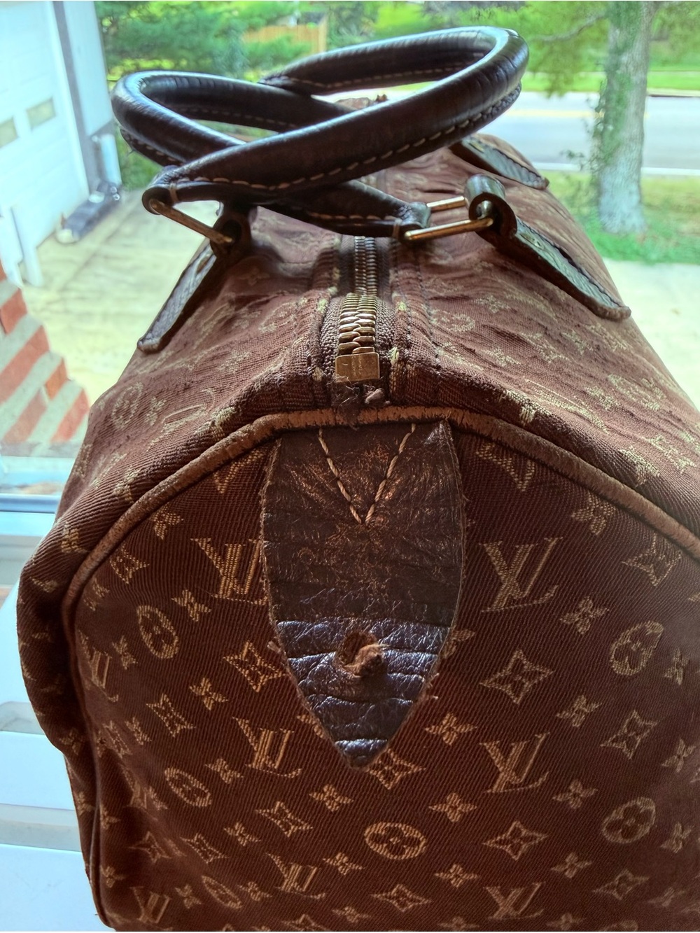 Louis Vuitton Brown Canvas Monogram Speedy with Dark Leather Trim - Picture 3 of 14